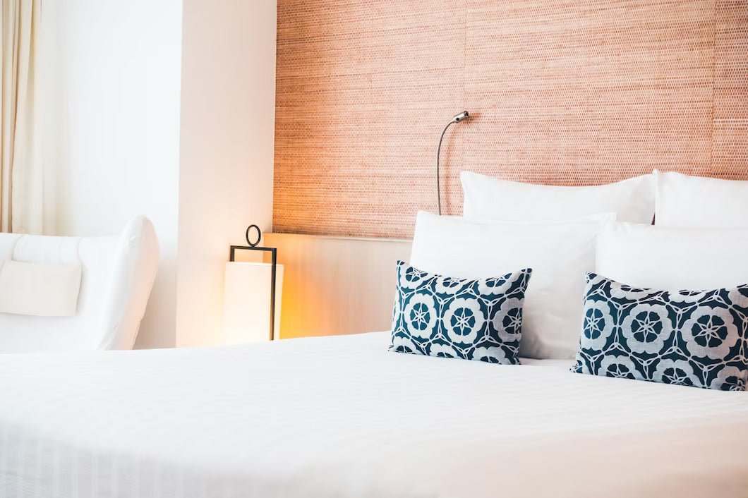 Ever wondered why do hotel pillows feel so good? Here's your answer!