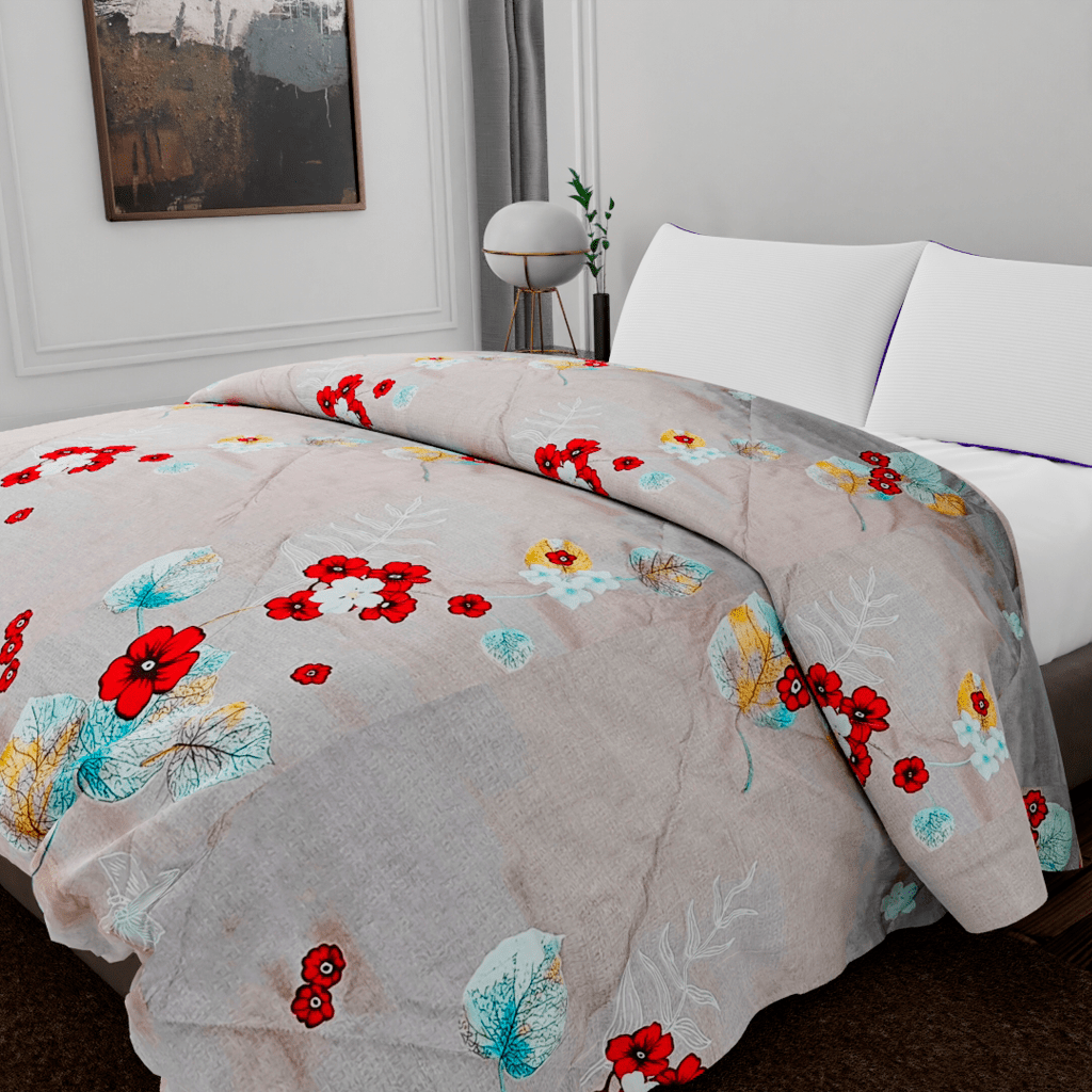 Pink Small Floral Pattern Printed Comforter on Bed - Livpure